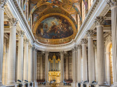 Peindre un plafond au pistolet : astuces et tendances incontournables 2026